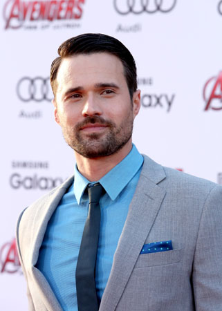 ageofultrompremiere