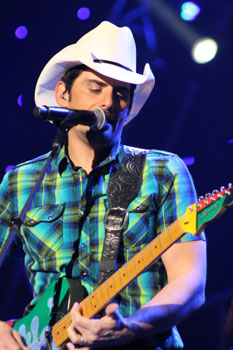 Brad Paisley: Beat This Winter Tour