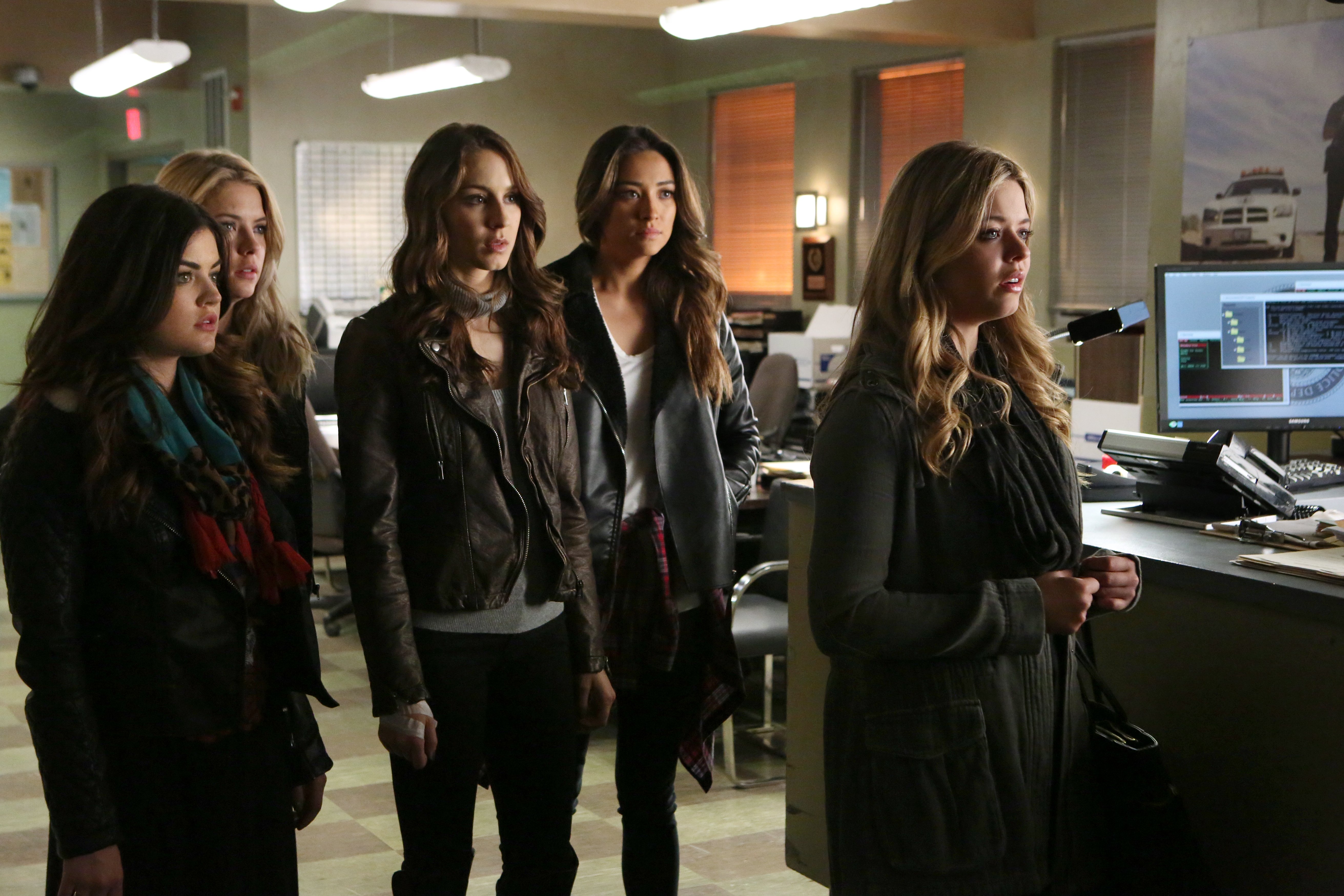 Pretty Little Liars: The Complete Fifth Season