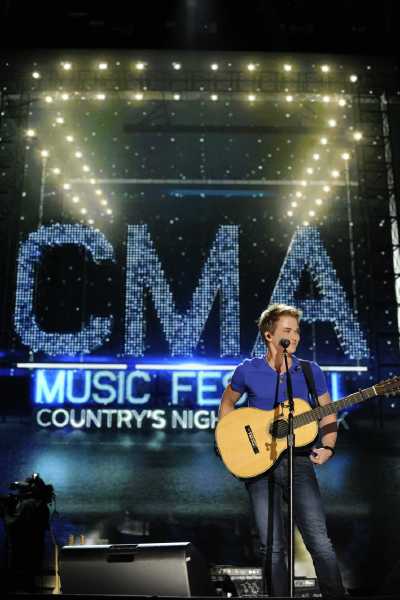 CMA Music Fest 2012
