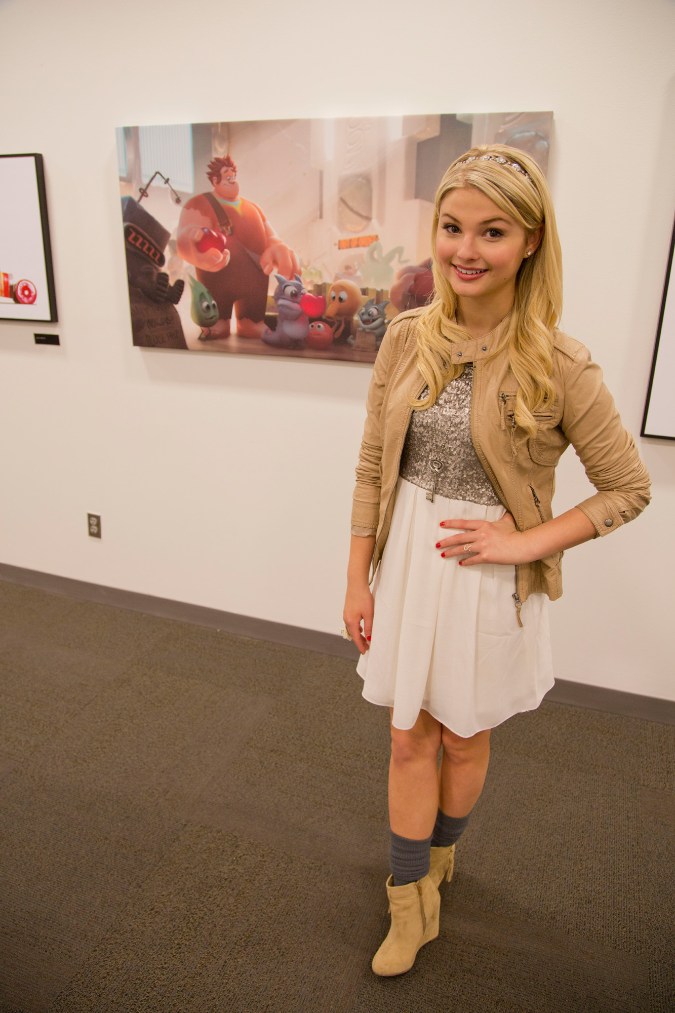 Stefanie Scott